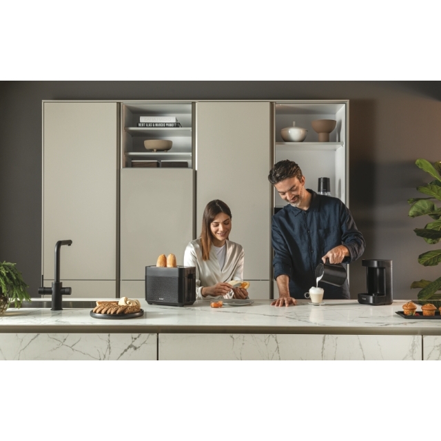 HTO5A3 011 37600001 19