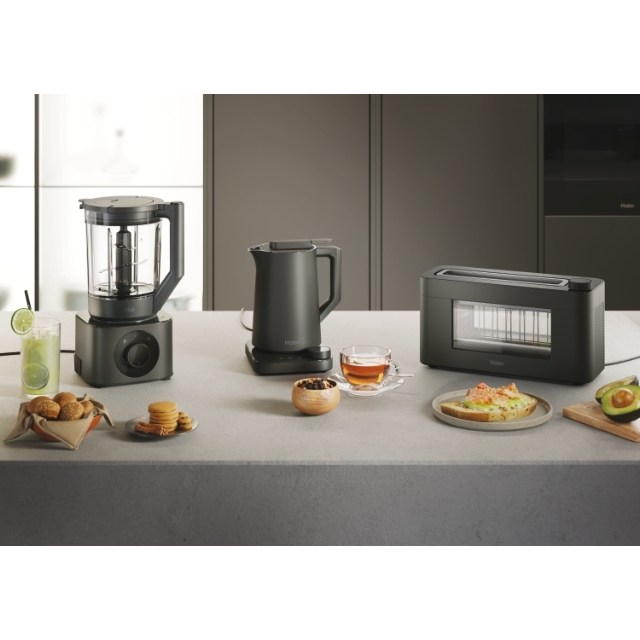 HKE7W 011 37700001 13