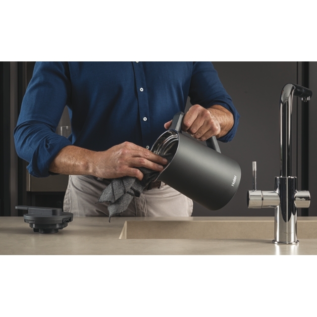 HKE7W 011 37700001 25