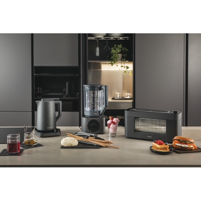 HKE7W 011 37700001 27