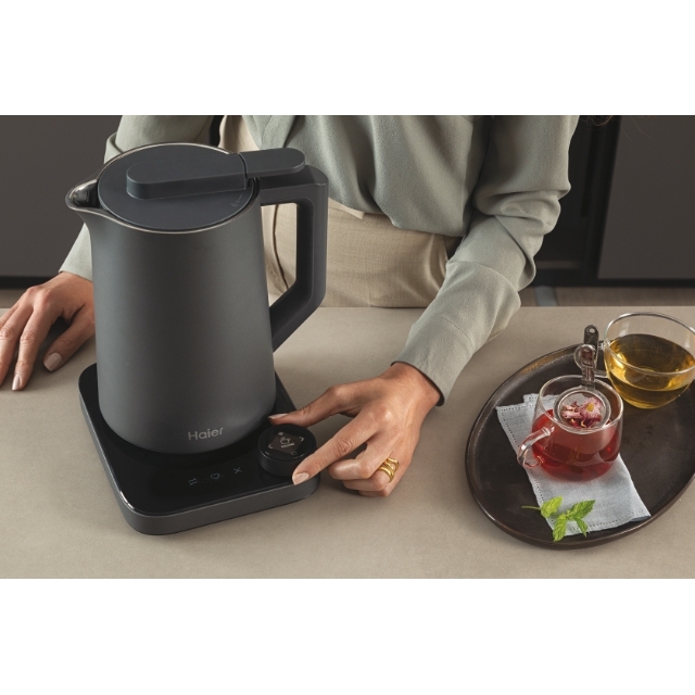 HKE7W 011 37700001 24