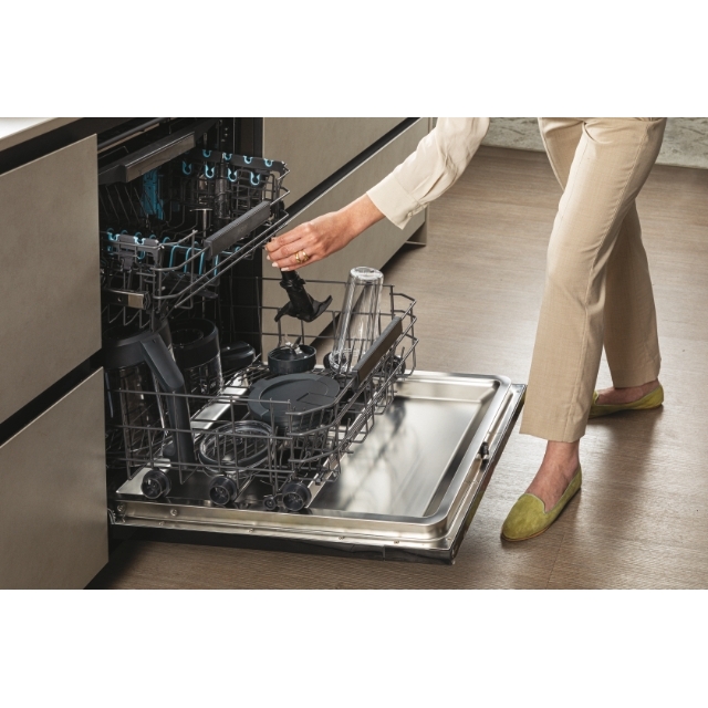 HBL7W5 011 38400001 44