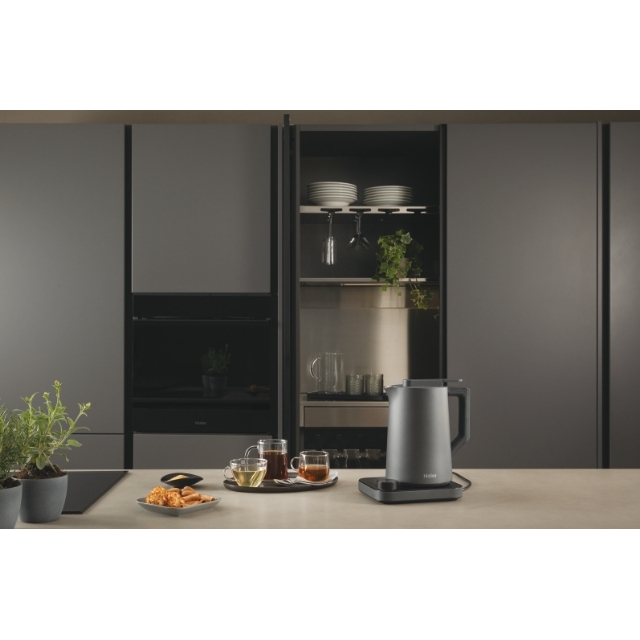 HKE7W 011 37700001 17