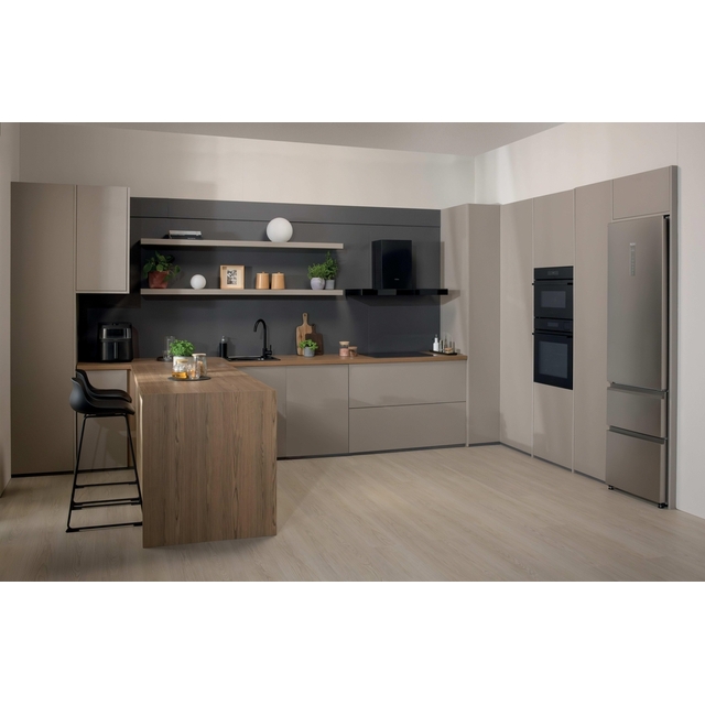 H6 ID46G3SYTB 33703904 28