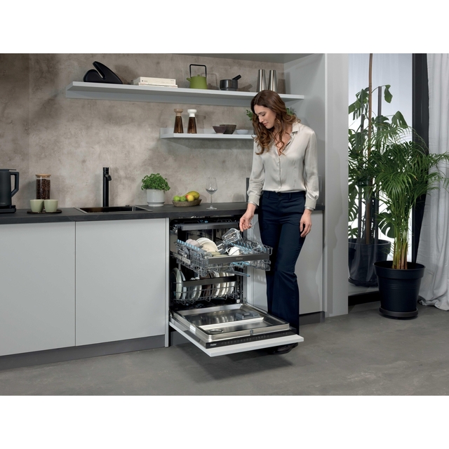 XS 63A4M4B 32901822 30